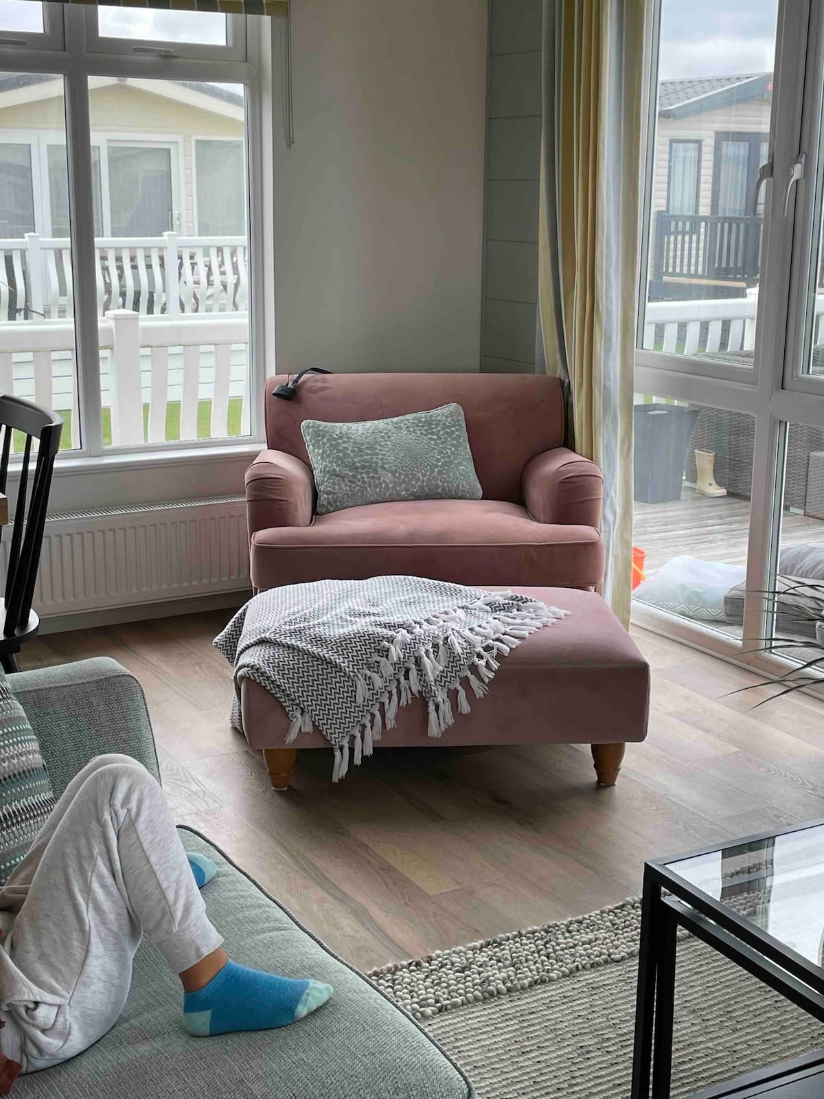 b74eec77-b2a9-4dfb-ae74-9b9531a8beda